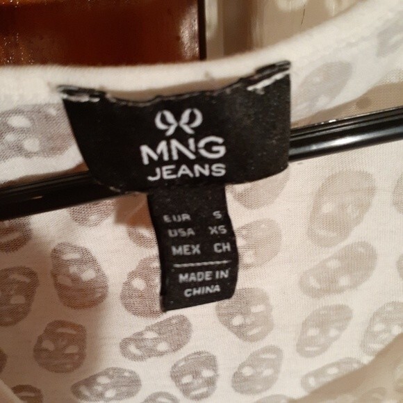 mng mango skull tank top black white s xs summer or halloween shirt - Picture 3 of 4